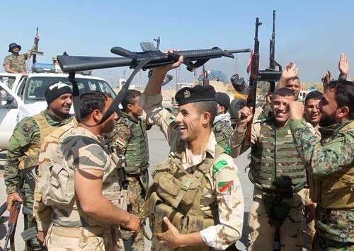 El ejército iraquí golpea Tikrit