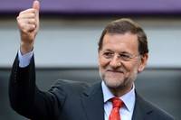 Rajoy 'tira por la ventana' su gestión económica para perpetuarse