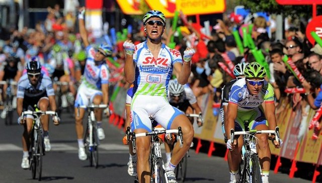 Marcel Kittel (Skil – Shimano) vence el sprint accidentado de Talavera