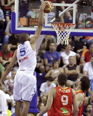 España no encuentra rival en el equipo francés