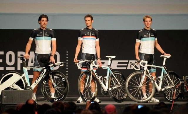 El equipo Leopard – Trek vence la primera etapa de La Vuelta 2011