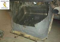 Sacan a tres jóvenes de los bajos de un todoterreno en Melilla