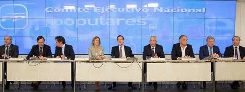 Rajoy reune a la plana mayor para el arranque político