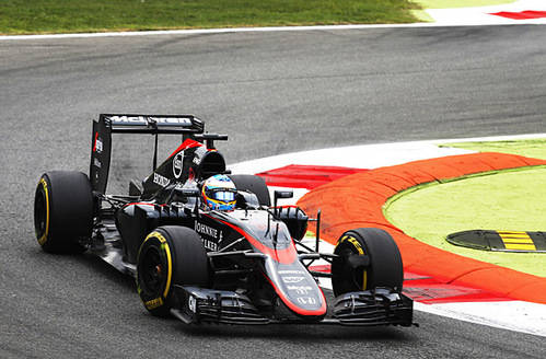Alonso vuelve a tener que abandonar