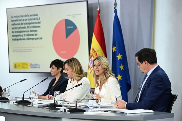El Gobierno reduce la jornada laboral a 37,5 horas semanales