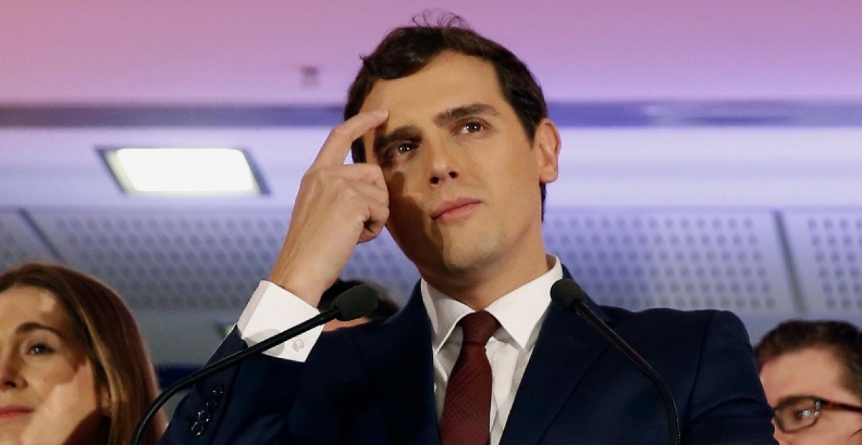 Rivera golpeará Cataluña mientras el hierro está caliente