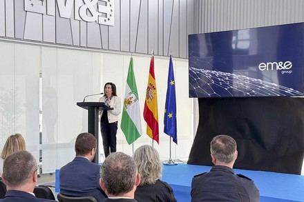 Robles resalta el impacto positivo de la industria de defensa en empleo y cohesión territorial