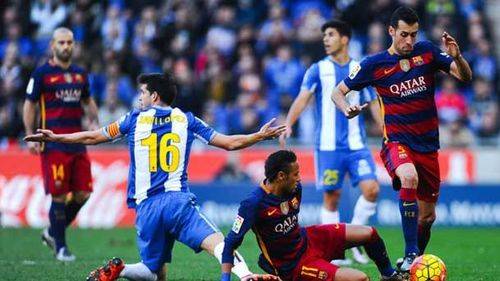 El derbi catalán acaba casi a tortas