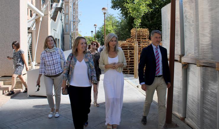 El Archivo General de Andalucía inicia su traslado hacia el Pabellón del Futuro