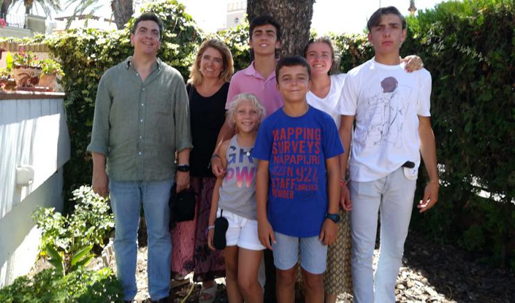 “Con el carné de familias numerosas ahorramos hasta cinco mil euros al año”
