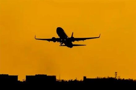 Consumo se une a 35 países para combatir el greenwashing de aerolíneas