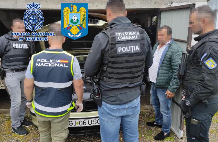 Escándalo internacional: Organización criminal falsificaba documentos y vendía vehículos robados en Rumanía