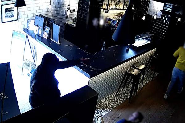 Capturan a un hombre tras fallido robo en un local de apuestas en Valencia
