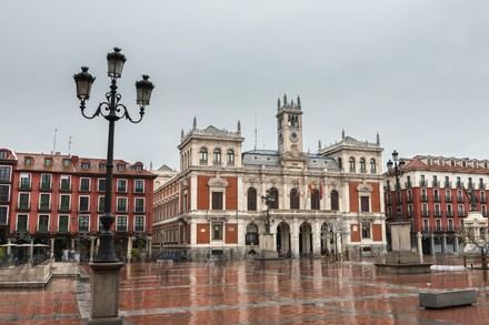 Boom turístico: España recibe 6.6 millones de visitantes en marzo y los italianos marcan la diferencia