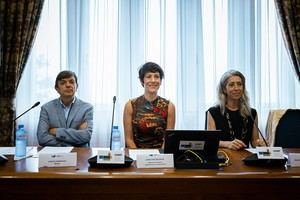 Elma Saiz resalta la importancia del Pacto de Toledo y presenta una nueva herramienta para el gasto en pensiones