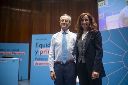 Mónica García aboga por reducir la desigualdad para mejorar la salud pública