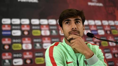 André Gomes se va al Barça