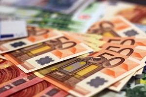 El déficit público sube un 5,7% hasta abril por los gastos extraordinarios de la DANA