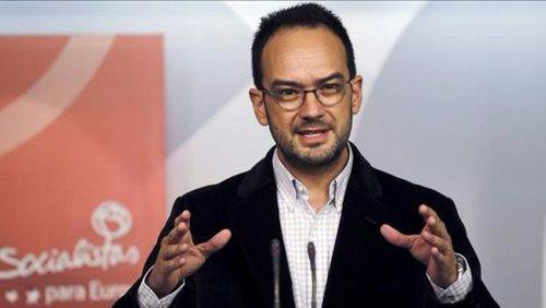 Los exdiputados también tienen 'derecho a paro'