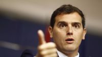 Rivera no se mueve de la abstención
