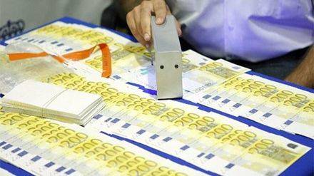 Nueve detenidos por distribuir billetes falsos de 200 euros