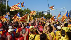 Rebelión de los funcionarios contra el referéndum ilegal