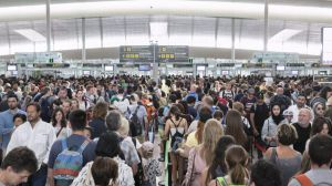 De la Serna se explicará ante el Congreso por la huelga de El Prat