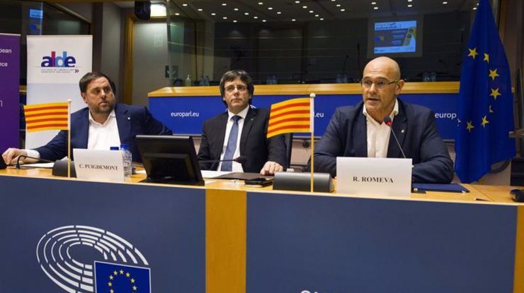 La fiscalia belga quiere extraditar a Puidgemont y a los exconsellers