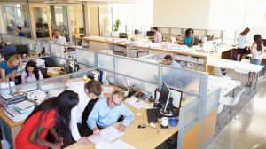 La consejería de Empleo de Castilla y León subvenciona la contratación de trabajadores de acompañamiento
