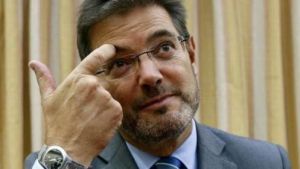 C's deja plantado al gobierno con la reforma del Registro Civil