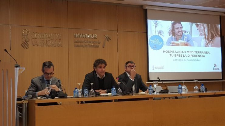 Colomer aboga por fomentar la hospitalidad como valor transformador del modelo turístico