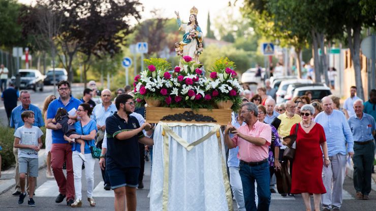 La Colonia de Los Ángeles de Pozuelo ha celebrado las fiestas en honor a su patrona
