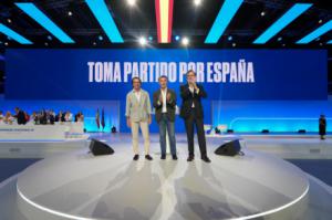 Feijóo promete un gobierno sin Vox, pero sus propuestas suenan alarmantemente similares