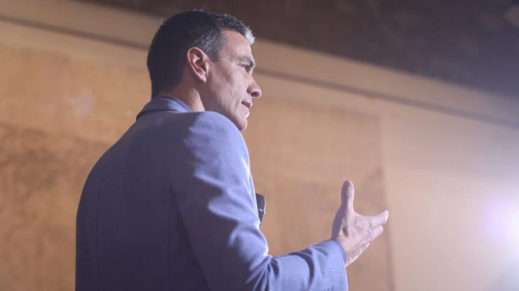 Sánchez: 'Si con Rajoy se triplicaron los independentistas, imaginaos con los tres de Colón'