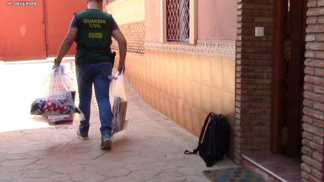 Detenida una madre por producir vídeos sexuales con sus hijas
