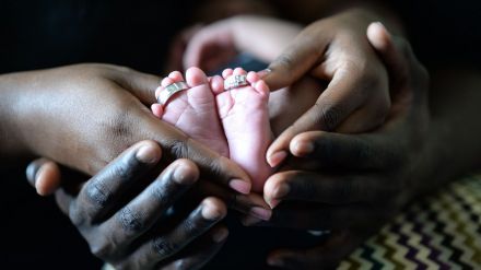 Uno de cada cuatro niños del mundo es 'invisible' por falta de documentos al nacer