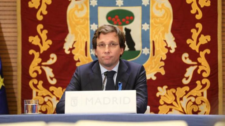 Almeida exige conocer 'hasta la última persona que ha fallecido' por coronavirus