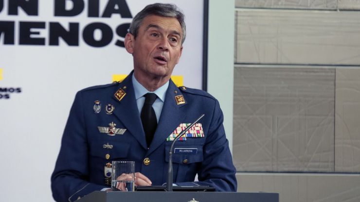 Las Fuerzas Armadas fumigarán con aerosoles y en ambientes cerrados