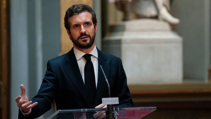 Casado califica de 'caos' el plan propuesto por el Gobierno