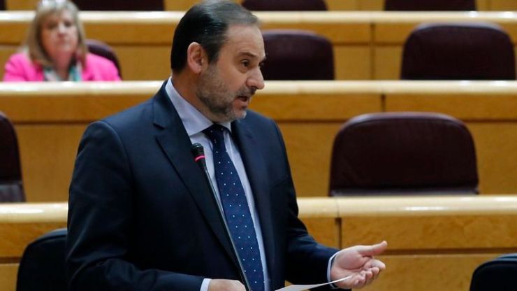 Ábalos insiste en que lo válido es 'la aclaración' del pacto con Bildu sobre la reforma laboral
