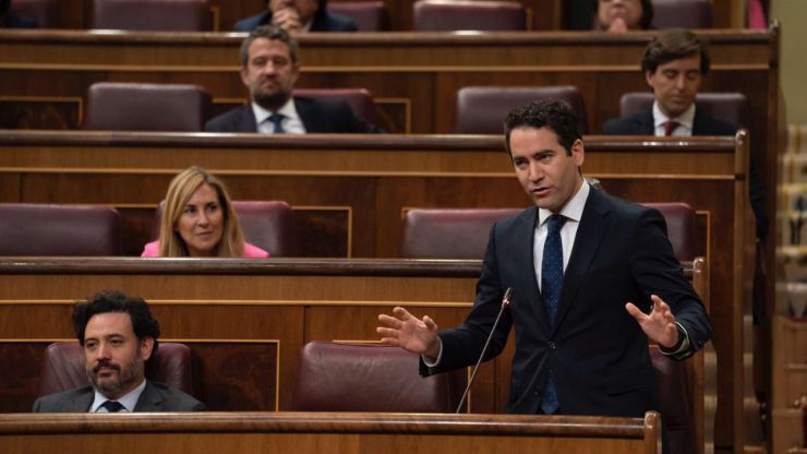 El Congreso de los Diputados emula a 'Salvame' en otra sesión zafia, llena de reproches e incluso injurias