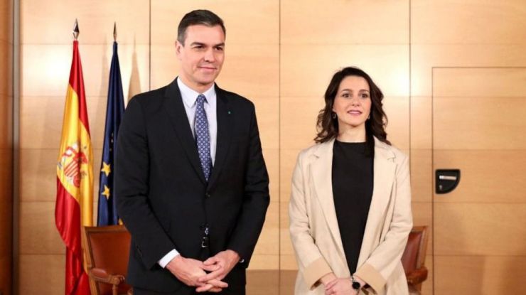 El Gobierno agradece a Ciudadanos su apoyo en la pandemia dándole la primera cita en Moncloa este viernes