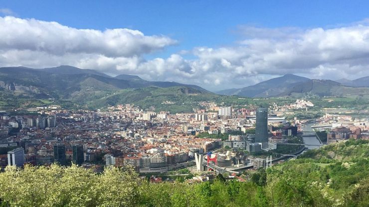 Cae en Bilbao una red de tráfico de seres humanos que pasaba inmigrantes a Francia por 200 euros