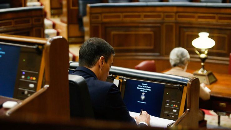 ¿Pretende bailar Pedro Sánchez la Yenka?