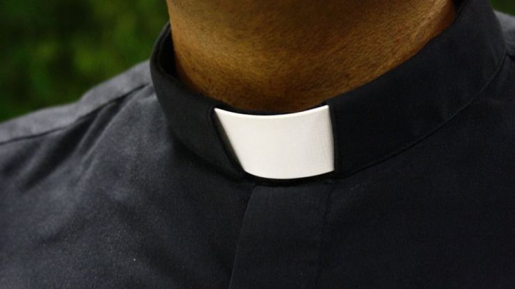 Condenado a prisión un sacerdote por agresión sexual a la mujer de un amigo