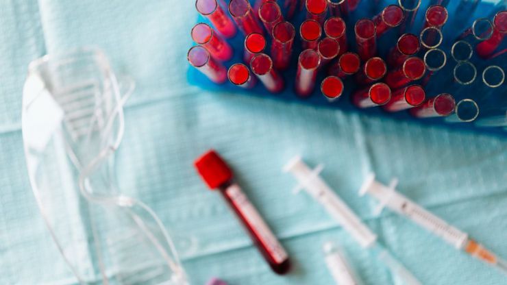 Sanidad suma 8.618 nuevos contagios el fin de semana y las hospitalizaciones crecen más de un 400% en un mes