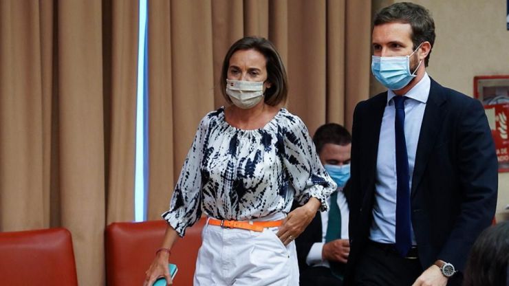 Casado acusa a Sánchez de cargar la responsabilidad a las comunidades