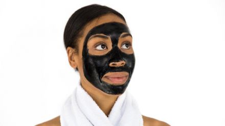 Mascarillas caseras para preparar con alimentos de tu nevera