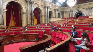 El TSJC inhabilita a cuatro exmiembros de la Mesa del Parlament por desobediencia
