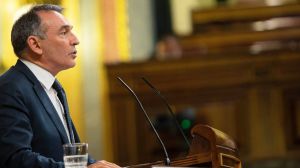 Enrique Santiago celebra desde el Congreso la "impresionante victoria" del pueblo boliviano